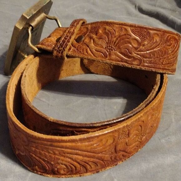 Bts Scrimshaw - Etsy Vintage BTS scrimshaw buckle and belt